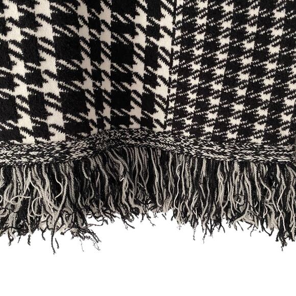 Milly Houndstooth Check Fringe Trim Sweater Black White size P XS - Picture 5 of 10